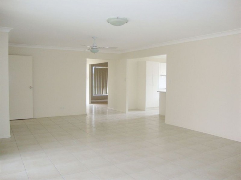 30 Honeywood Drive, Fernvale QLD 4306