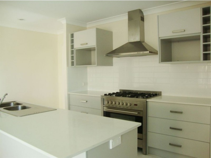 33 Honeywood Drive, Fernvale QLD 4306