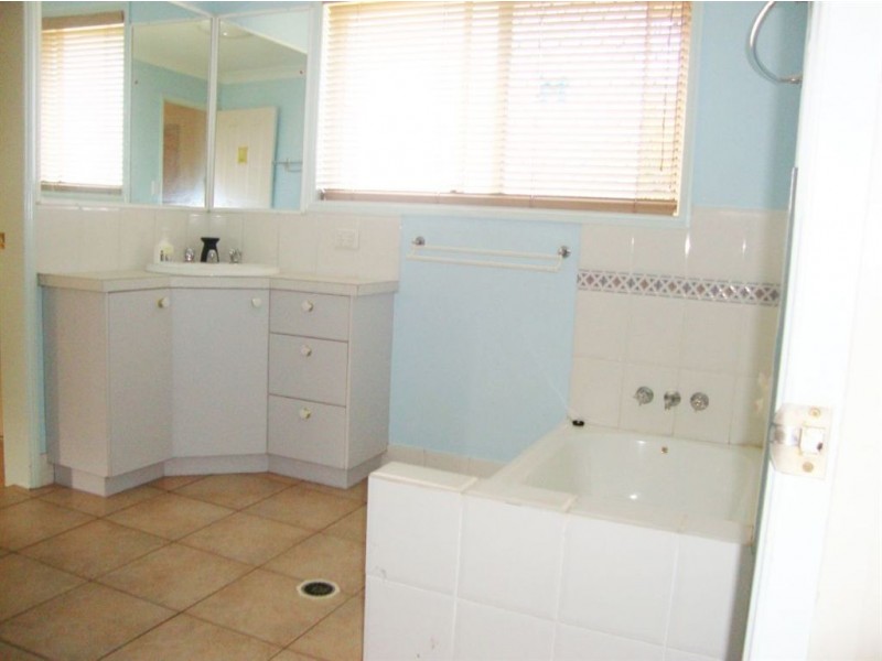 76 Beeston Drive, Fernvale QLD 4306