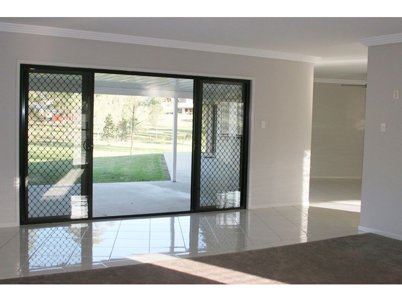 Kensington Grove QLD 4341