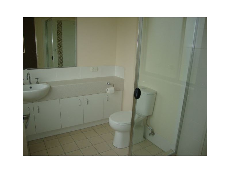 1/5 Sandpiper Drive, Lowood QLD 4311