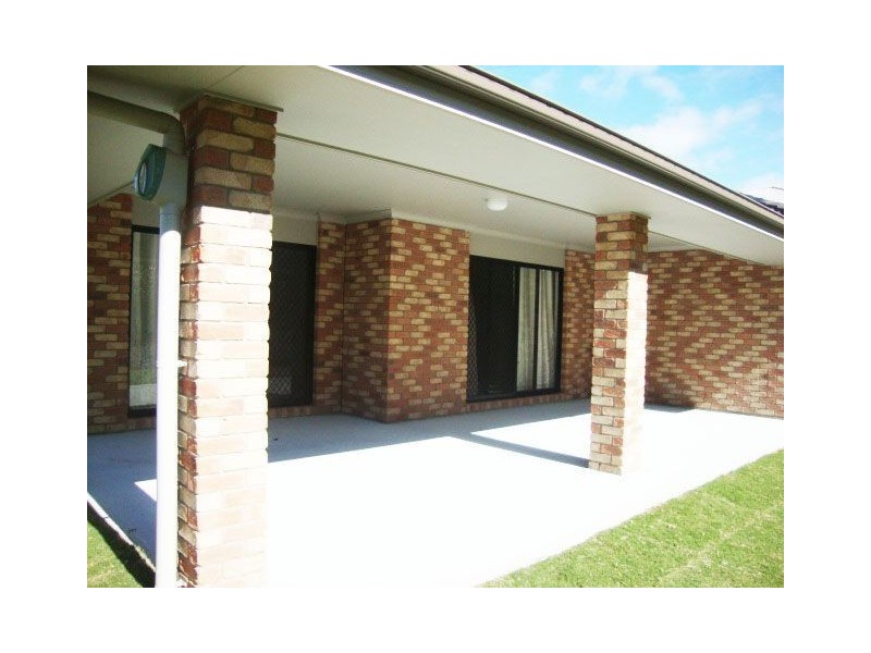 10 Goldenwood Crescent, Fernvale QLD 4306