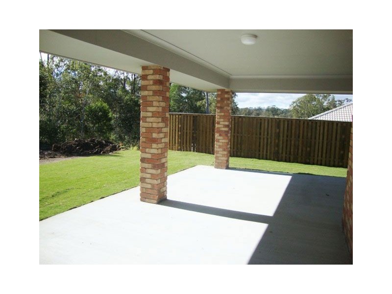 10 Goldenwood Crescent, Fernvale QLD 4306