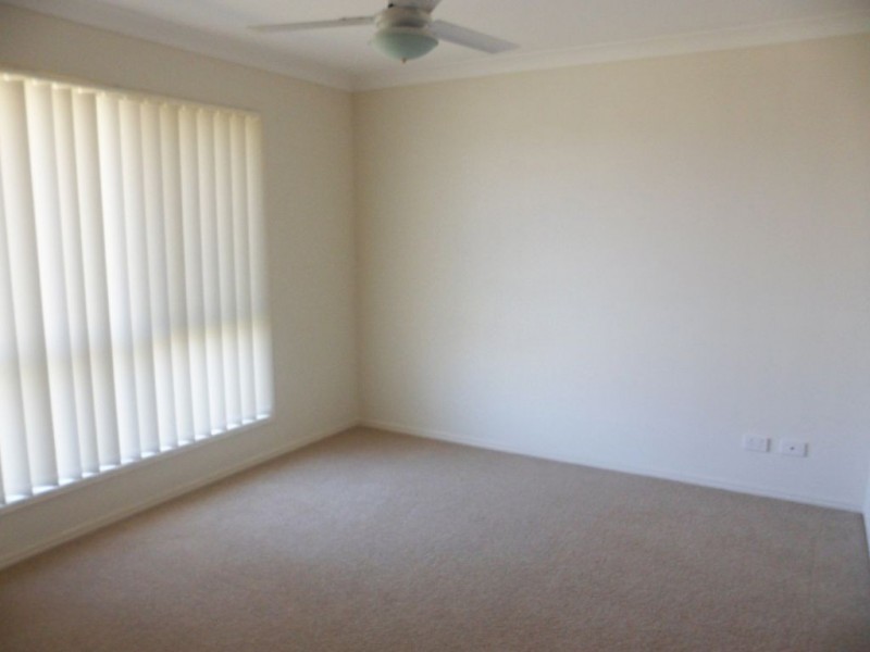 16 Goldenwood Crescent, Fernvale QLD 4306