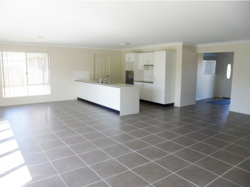 42 Titmarsh Circuit, Fernvale QLD 4306