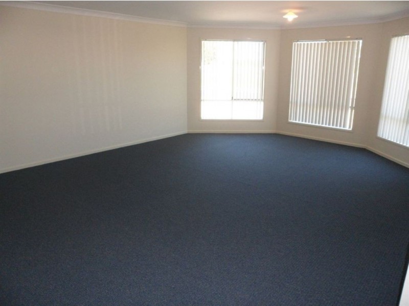 42 Titmarsh Circuit, Fernvale QLD 4306