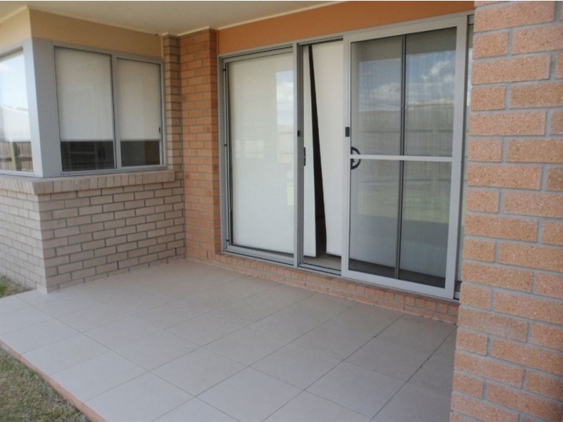 1/8 Spoonbill Court, Lowood QLD 4311