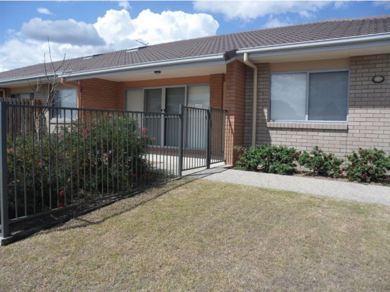 1/8 Spoonbill Court, Lowood QLD 4311