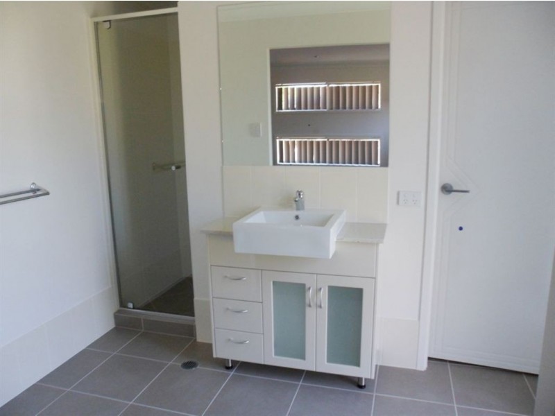 60 Honeywood Drive, Fernvale QLD 4306