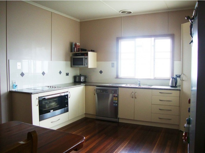 152 Main Street, Lowood QLD 4311