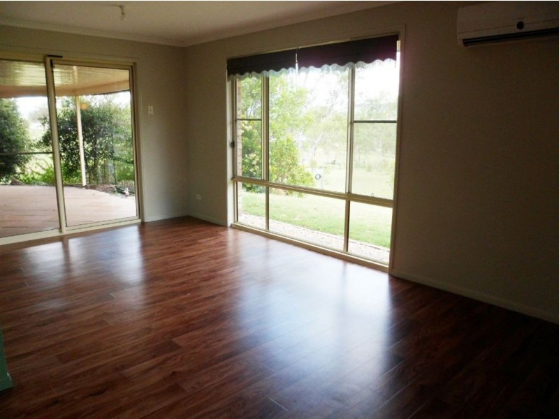 62 Hannant Road, Kensington Grove QLD 4341