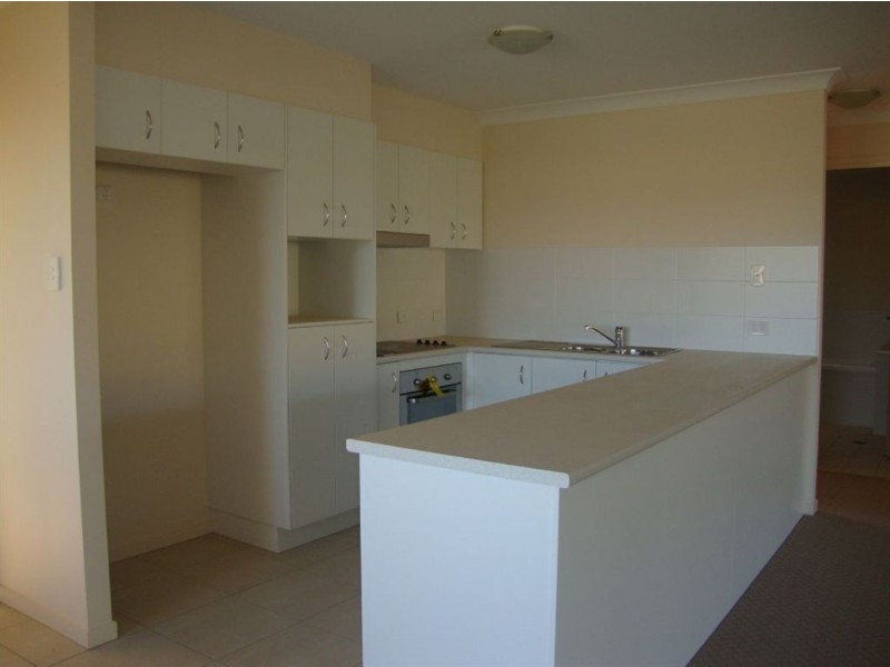 1/2 Currawong Street, Lowood QLD 4311