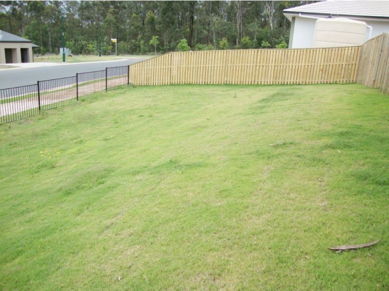 1 Willowood Place, Fernvale QLD 4306