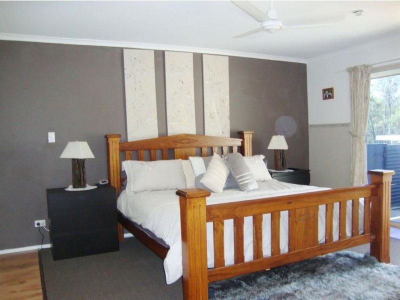 93 Windsor Drive, Mount Hallen QLD 4312