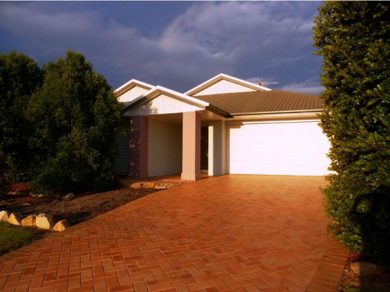 16 Macadamia Drive, Lowood QLD 4311