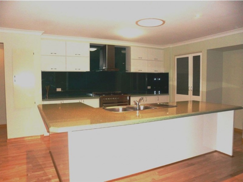 16 Macadamia Drive, Lowood QLD 4311