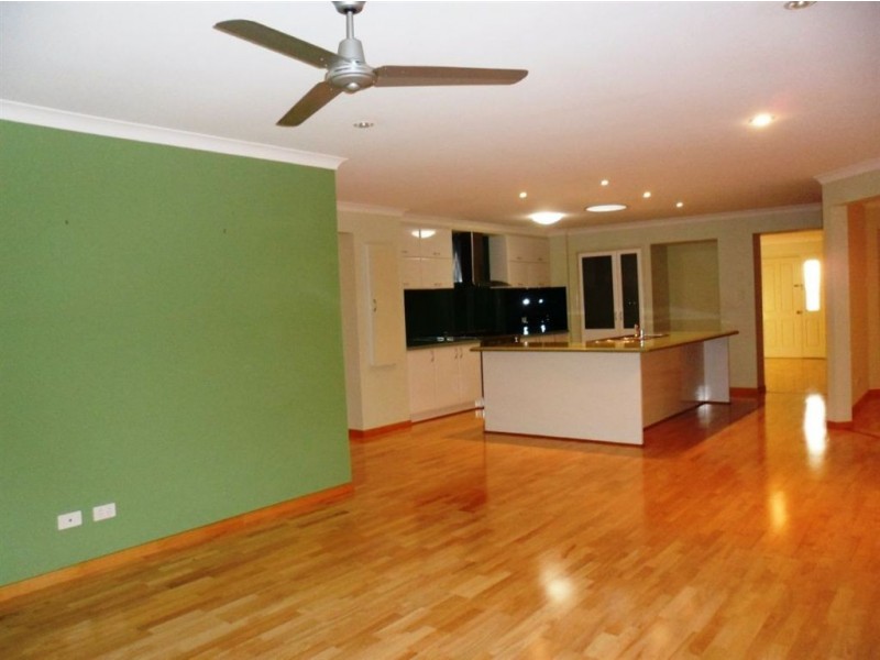 16 Macadamia Drive, Lowood QLD 4311