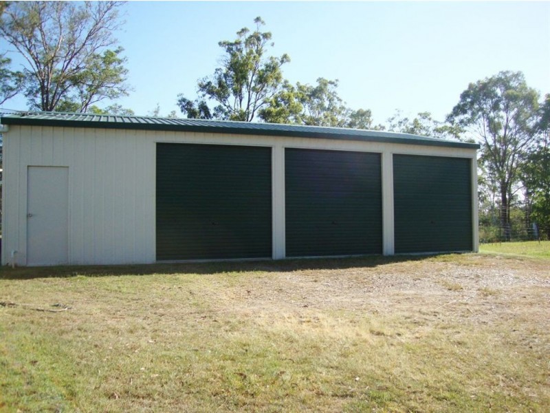 15 Wybalena Road, Pine Mountain QLD 4306