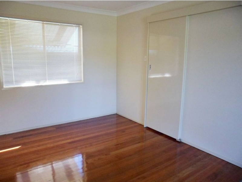 35 Daniel Street, Lowood QLD 4311