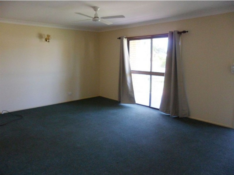 35 Daniel Street, Lowood QLD 4311
