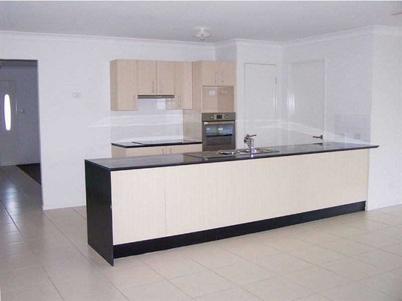 5 Truscot Court, Fernvale QLD 4306