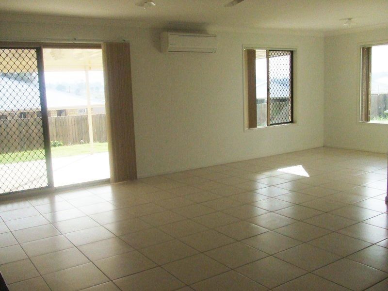 5 Truscot Court, Fernvale QLD 4306