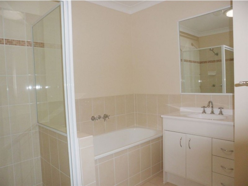3 Honeywood Drive, Fernvale QLD 4306