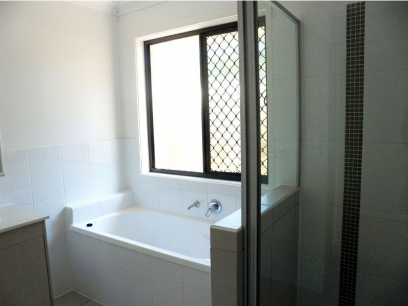 22 Goldenwood Crescent, Fernvale QLD 4306