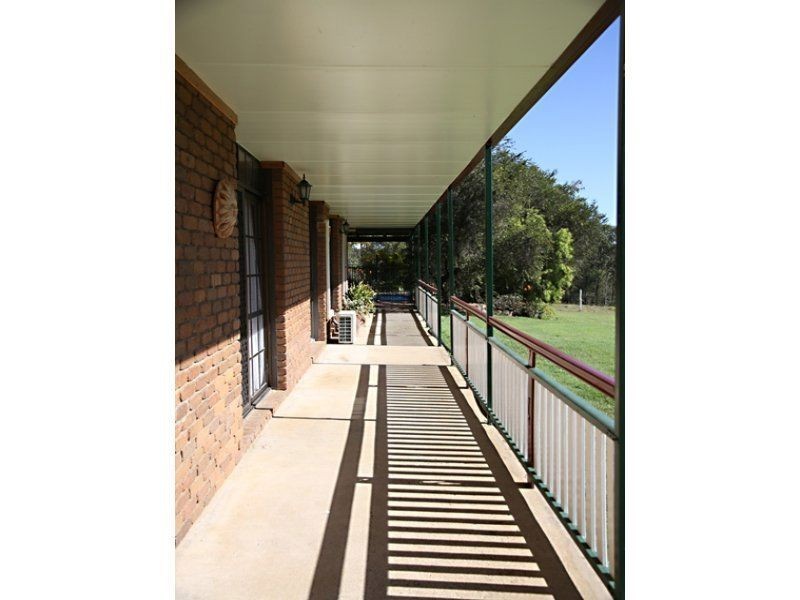 15 Wybalena Road, Pine Mountain QLD 4306