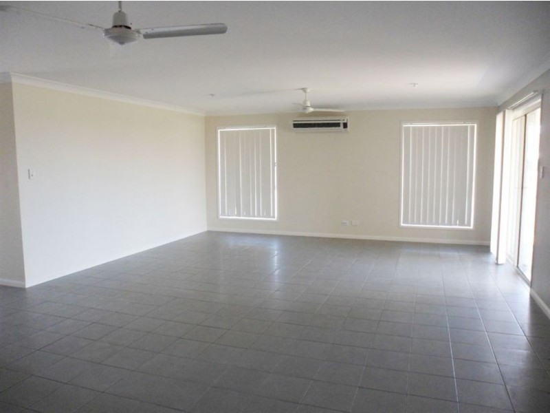 3 Lewis Court, Lowood QLD 4311