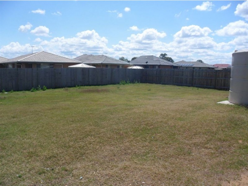 3 Lewis Court, Lowood QLD 4311