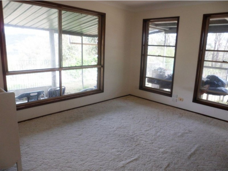 13 Anthony Court, Summerholm QLD 4341