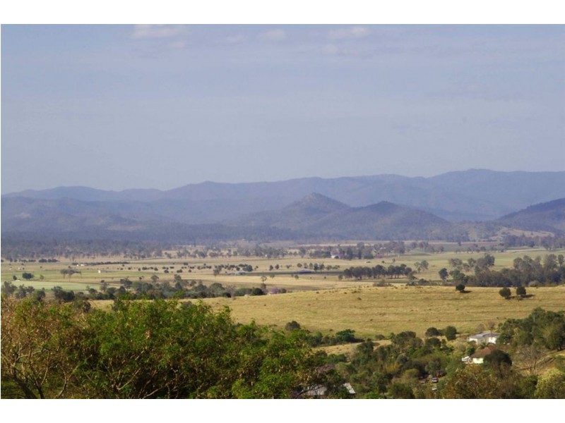 109 Annette Road, Lowood QLD 4311