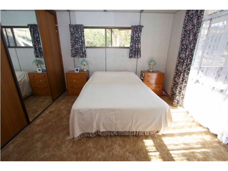 109 Annette Road, Lowood QLD 4311