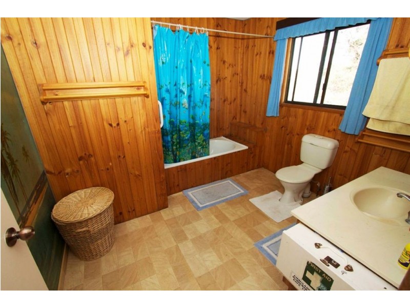 109 Annette Road, Lowood QLD 4311