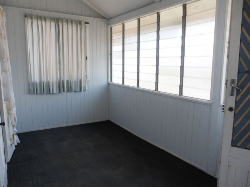 12 Walters Street, Lowood QLD 4311