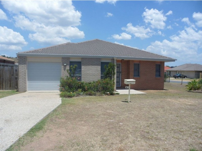 2/8 Spoonbill Court, Lowood QLD 4311