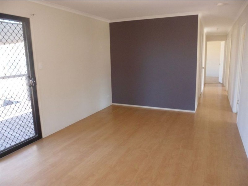 2 Macaulay Street, Fernvale QLD 4306