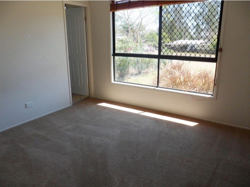 2 Macaulay Street, Fernvale QLD 4306