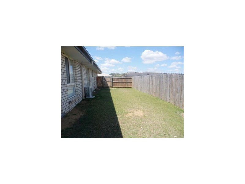 3 Lewis Court, Lowood QLD 4311