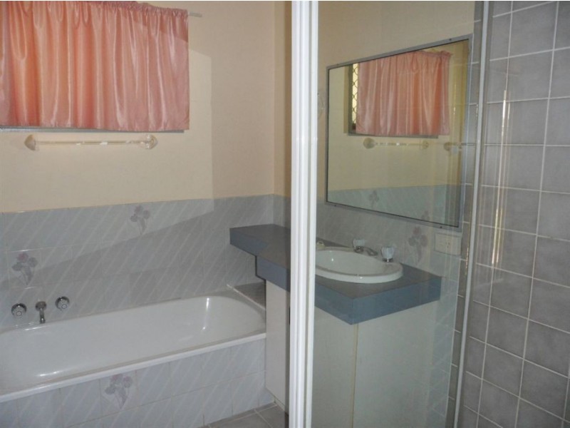 42 Nardoo Street, Fernvale QLD 4306