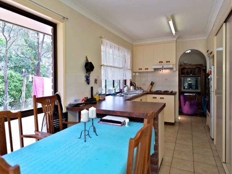 75 Farrell Road, Pine Mountain QLD 4306