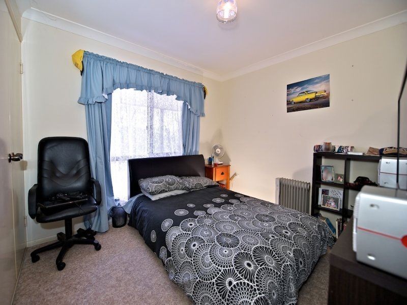 75 Farrell Road, Pine Mountain QLD 4306