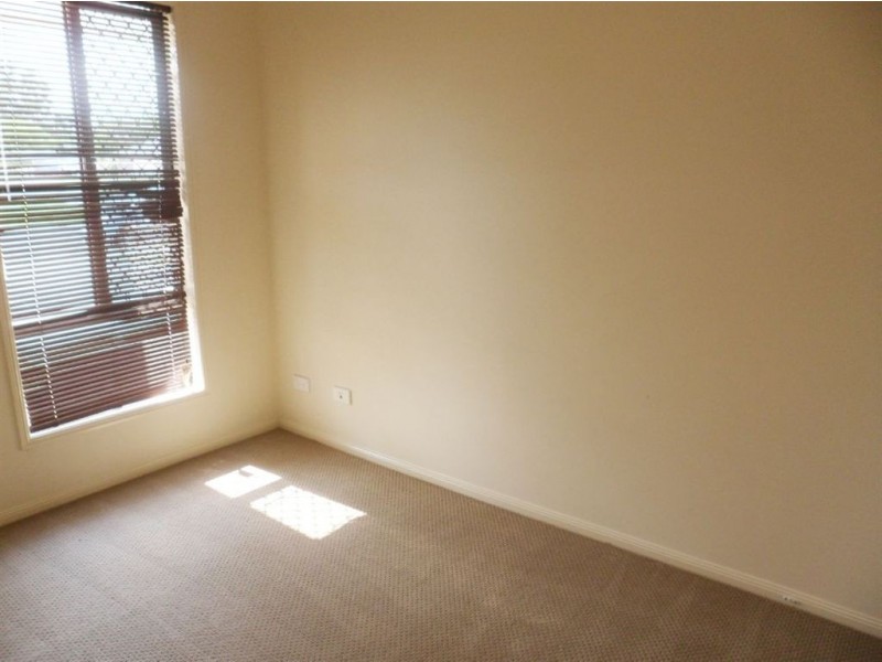 54 Bray Street, Lowood QLD 4311