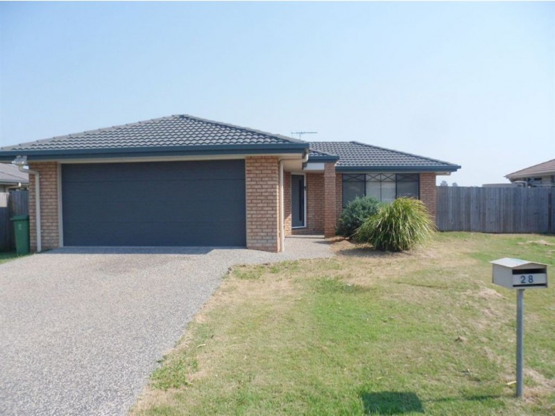 28 Bray Street, Lowood QLD 4311