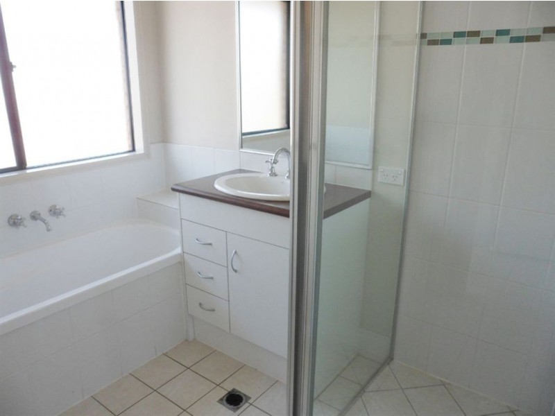 28 Bray Street, Lowood QLD 4311