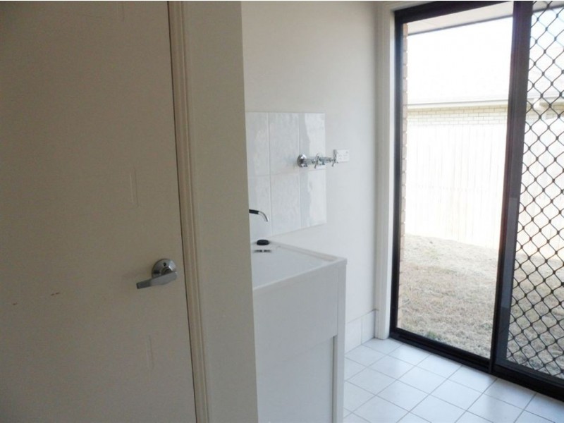 28 Bray Street, Lowood QLD 4311