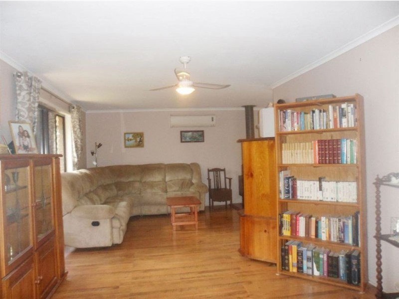 148 Lockyer View Road, Wivenhoe Pocket QLD 4306