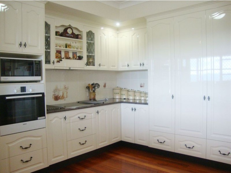 10 Hooper Drive, Plainland QLD 4341