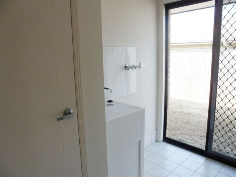 28 Bray Street, Lowood QLD 4311